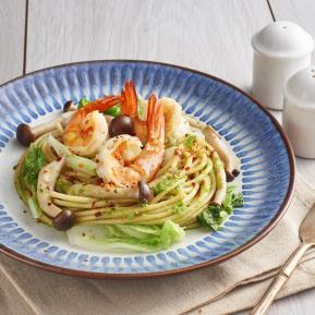 Prawn and vegetables spaghetti